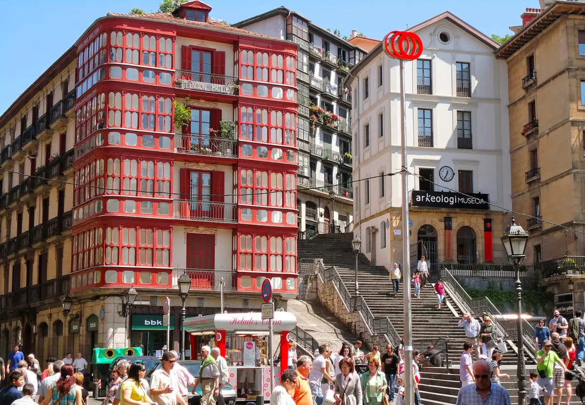 Explore the Best of Bilbao: Top Attractions and Activities